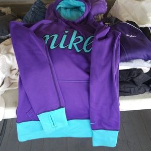 Nike sweatshirt